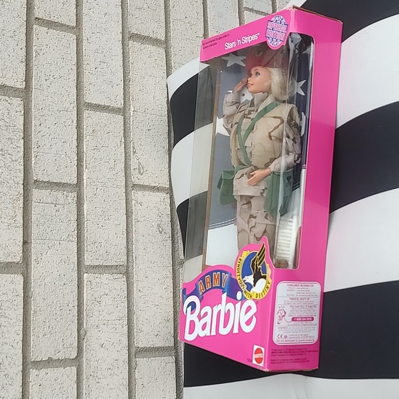 1992 Army Barbie - Picture 7 of 11
